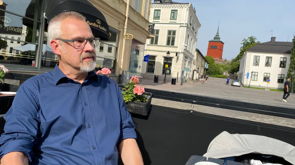 Vård för pengarna och Tomas Borin har haft hög svansföring när det gäller att spara pengar, som man istället vill ska gå till sjukvården.