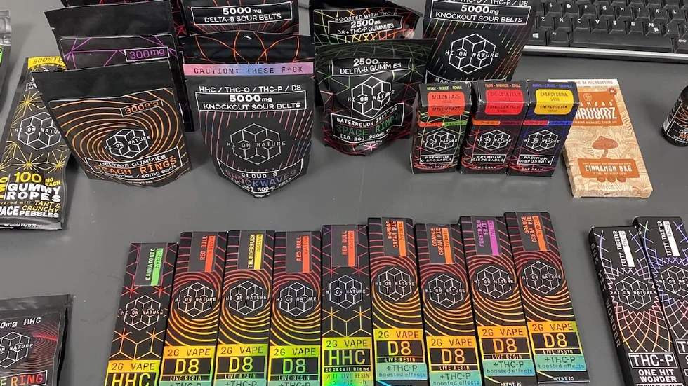 I sportprofilens bostad påträffades mängder med cannabisprodukter.