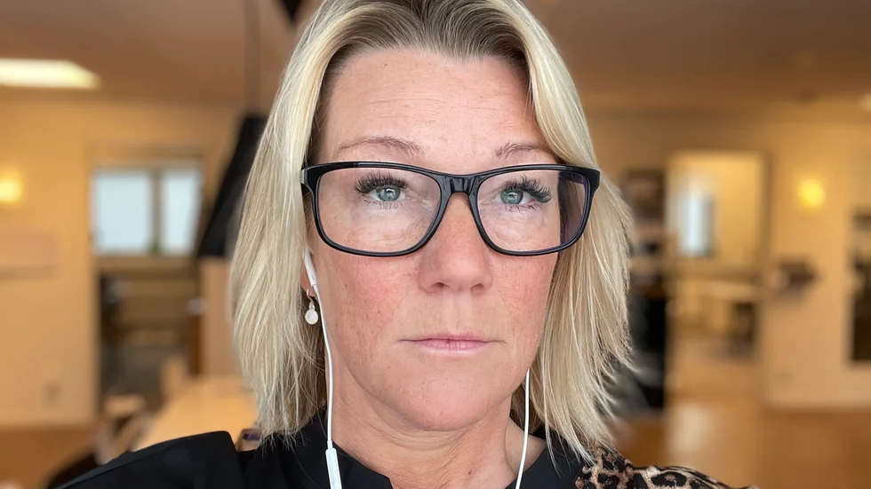 Anette Wennås och hennes familj fick, precis som övriga 28 lägenhetsköpare, betala ytterligare tio procent på sitt lägnhetsköp för att lösa lån som Rosenqvists bolag tagit.