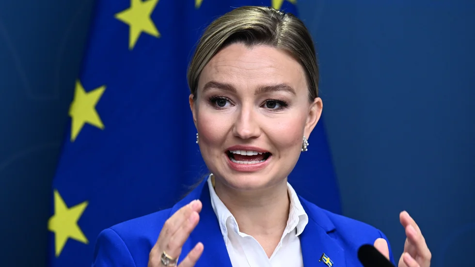 Ebba Busch lär inte behöva ställas till svars för kärnkraftssatsningen om 100 000 år. 
