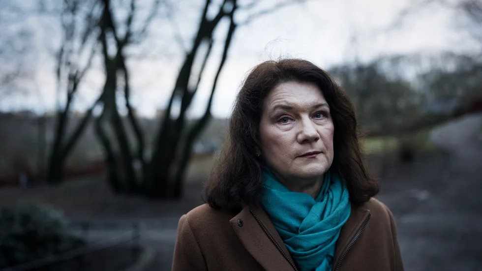 Ann Linde har en lång och aktiv bakgrund inom Socialdemokraterna och har haft mängder med olika uppdrag i partiet och i regeringen. I en intervju med partitidningen Aktuellt i Politiken berättar hon varför "islamisterna måste bekämpas" om Palestina ska ha en chans att bli en stat som kan bli en del av en hygglig lösning.