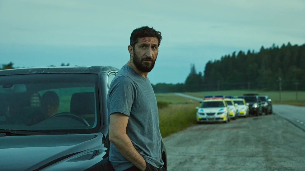 Fares Fares spelar själv en av huvudrollerna i filmen "En dag och en halv" som är den prisade skådespelarens debut som filmregissör.