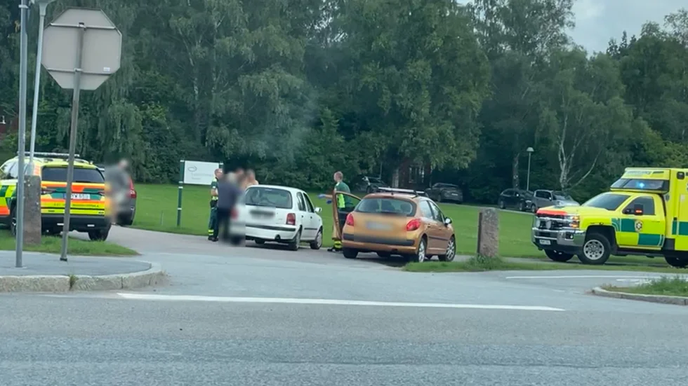 En trafikolycka inträffade på Dag Hammarskjölds väg på tisdagseftermiddagen.