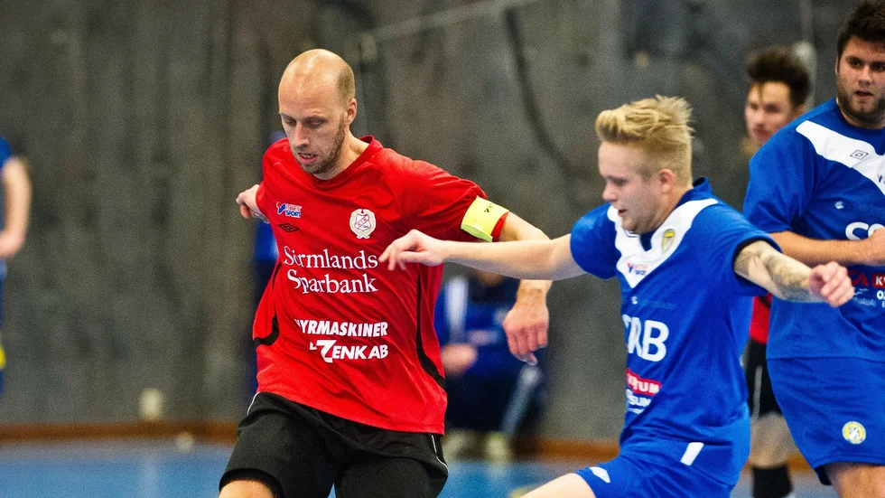 Fredrik "Berra" Berggren var Mr Runtuna under många år. Att A-laget nu försvunnit tycker han är tråkigt. "Det finns inte så många spelare att plocka av längre. Förr fanns det juniorlag att plocka ifrån och klubbarna hade B-lag med det finns ju inte nuförtiden", säger han.