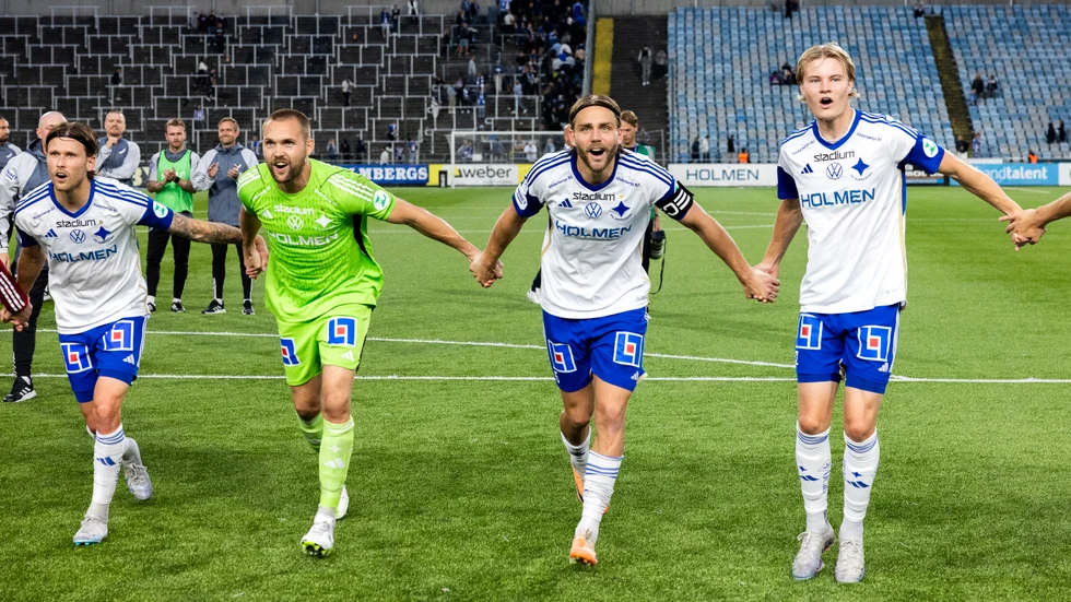 Andri Lucas Gudjohnsen (till höger) och Lyngby möter IFK den 26 januari i Danmark. Det blir säsongens första träningsmatch 2024.