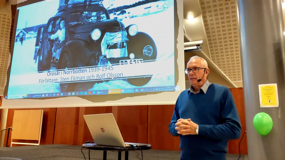 Rolf Olsson presenterade innehållet i sin och Sten Ekmans bok "Orosår i Norrbotten 1939–1945”. 