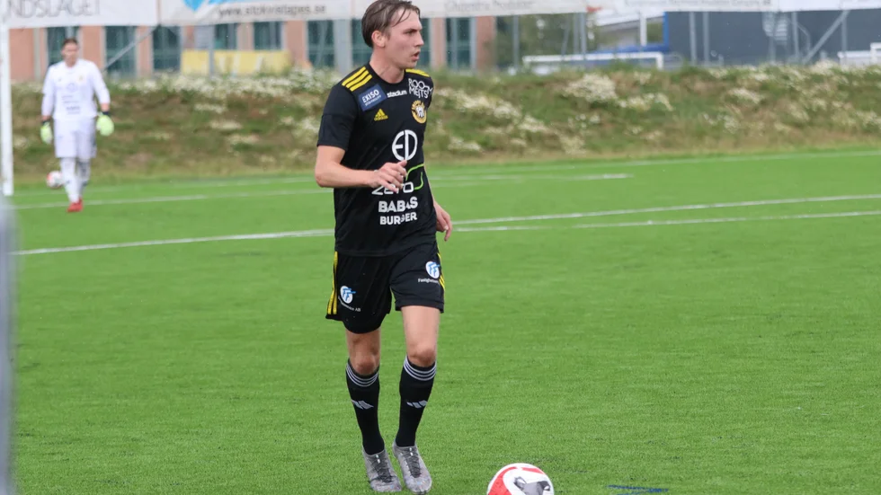 Carl Kronander gjorde Smedbys mål mot Huddinge.