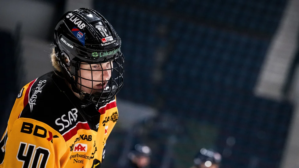 Noora Tulus och Luleå Hockey/MSSK föll tungt borta mot Modo efter att ha tappad ledningen i den tredje perioden. 