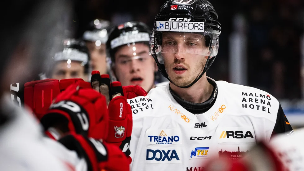 Simon Åkerström spelade nästan 20 minuter i sin SHL-debut för Malmö mot Luleå Hockey.
