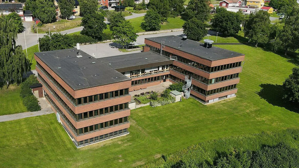 Så här ser den gamla kontorsbyggnaden ut i Ersmark.