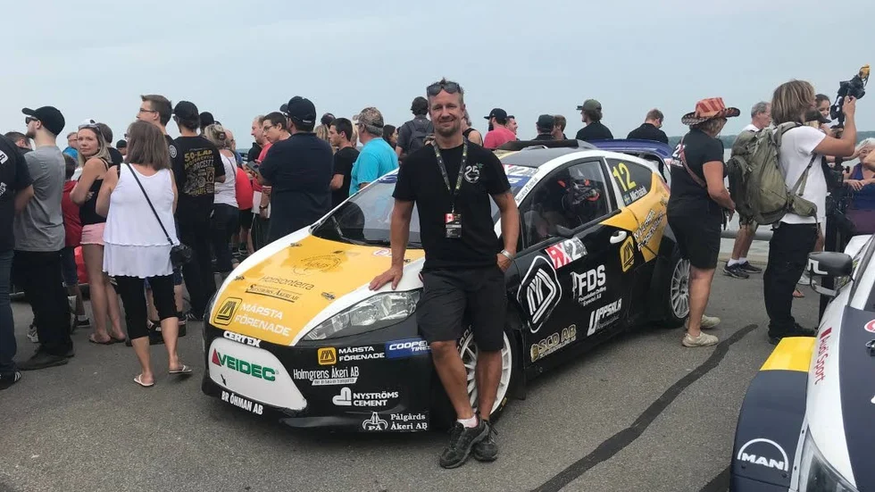 Anders Michalak från Almunge är det lokala hoppet vid helgens rallycross i Tierp.