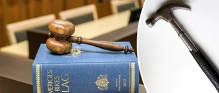 Slog sönder bilar med hammare – döms