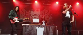 Stora liveakter på mindre scener