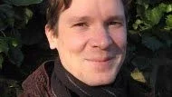 Jerry Määttä är en av redaktörerna för "Brott, kärlek, främmande världar".