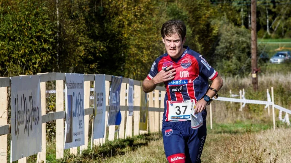 Stabil start. Albin Ridefelt kom sexa i tisdagens sprint och ligger totalt trea i tävlingen.