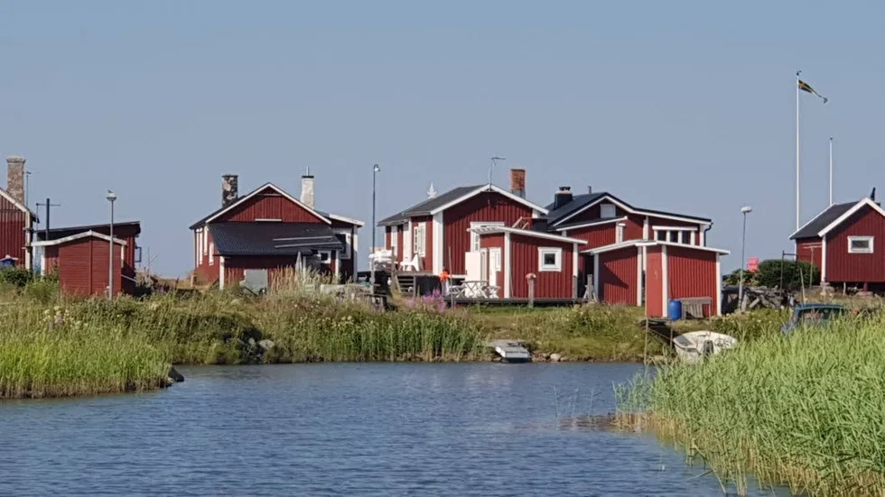 I år går det att åka ut med turbåt till Rödkallen. Intresset har varit stort för att åka dit med den stridsbåt som kommer köra fem turer i sommar.