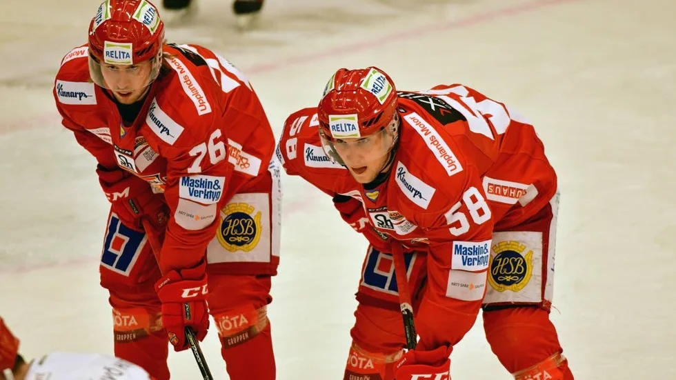 Erik Flood, t v, lånas ut av Almtuna till Kristianstad i två matcher.