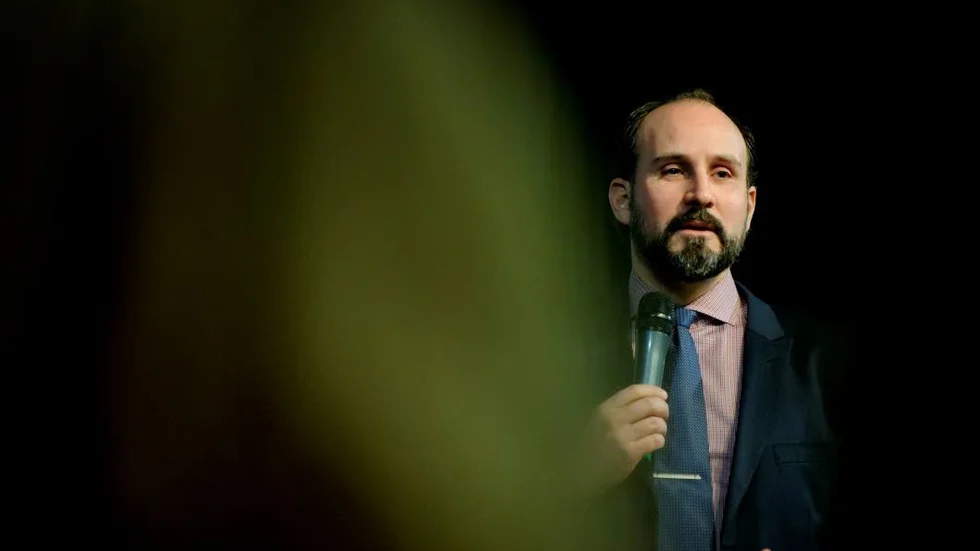 Lämnar Pastor Peter Gembäck har beslutat att lämna Filadelfiaförsamlingen i Knutby.