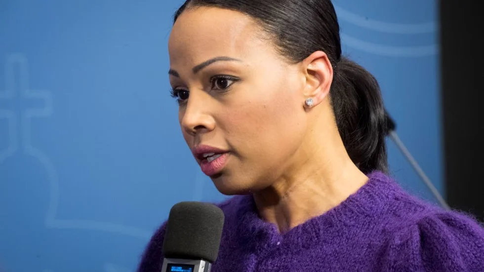 Ogenomtänkta uttalanden. Ska kultur- och demokratiministern, Alice Bah Kuhnke, bli näst på tur att bytas ut i Löfvens regering?