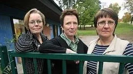 Lillemor Söderberg, Yvonne Törnqvist och Berit Frank fick nog av stanken från förskoleköket.