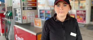 Macken och pizzerian står öde vid avstängda genomfartsleden: "Vi storstädar och möblerar om"