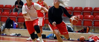 Uppsala Basket spelar – i Östervåla