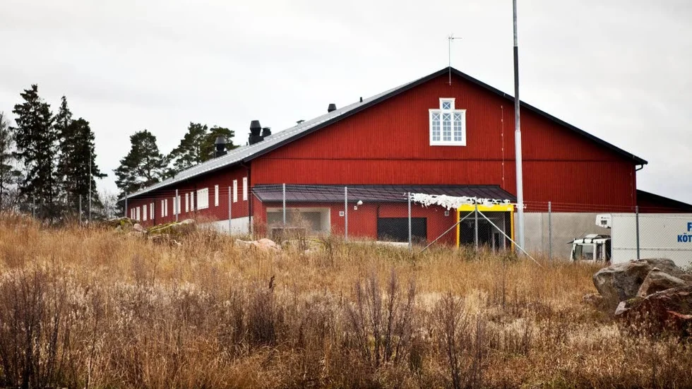 Återigen hotar Livsmedelsverket slakteriet med betydande straffavgifter.