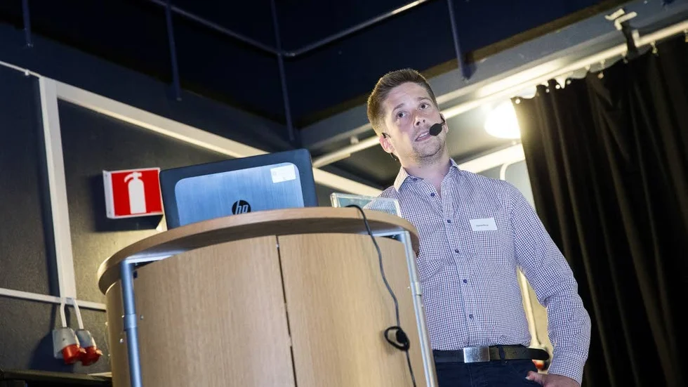 Daniel Rova är inte vara oroad över de avaktande byggaktörerna på Kronan.