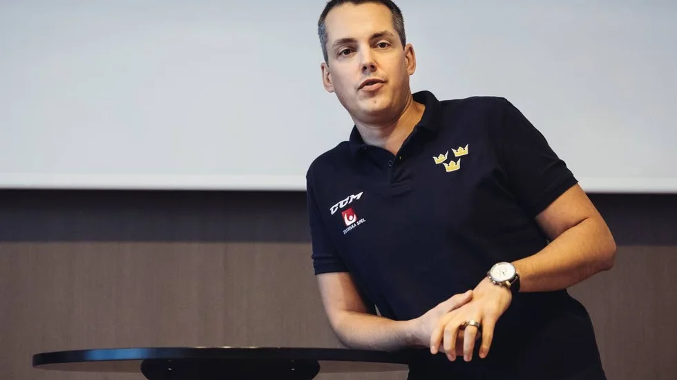 Förbundskapten, Tomas Montén, fick se sitt lag ta andra raka segern i genrepet inför JVM.