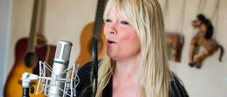 Britta laddar för Melodifestivalen