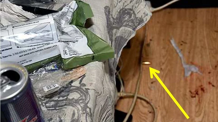 Mordoffret sköts till döds i sin lägenhet i Gottsunda med ett skott. Ytterligare en patron som inte avlossats hittades i bostaden. 