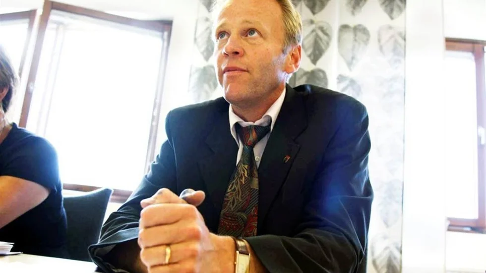 Ulf Andersson, näringslivschef i Östhammars kommun, har tagit fram ett nytt köpeavtal för Sandika 6:2