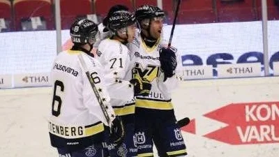 HV71 jublar efter 1-2 av William Karlsson.