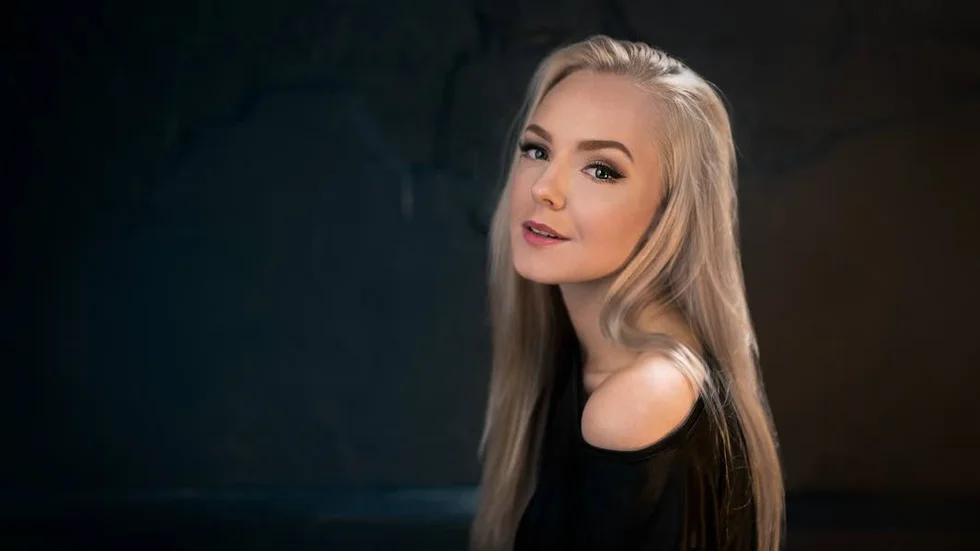 Katrine Lukins. Redo för tävling.