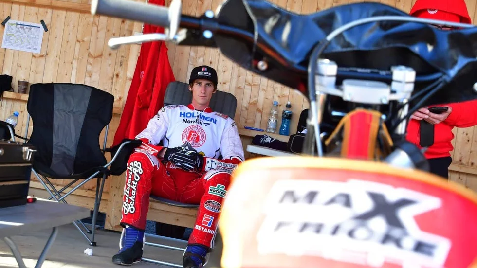 Max Fricke körde in 12+0 poäng mot Vetlanda och blev Rospiggarnas klart bäste poängplockare, men vad hjälpte det när hemmaförarna var så bra.