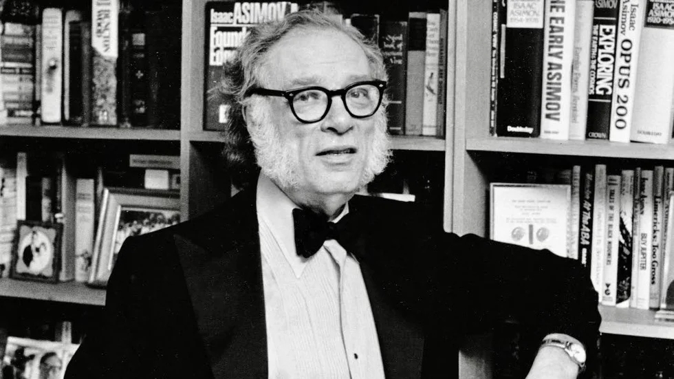 Isaac Asimov (1922–1992) var författare och professor i biokemi. Han skrev hundratals böcker inom flera fält. "Stiftelsetrilogin" räknas till ett av de viktigaste verken inom science fiction-litteraturen.