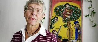 Hon utmanas av nya kulturer