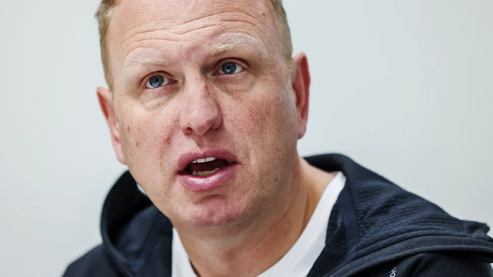"Feedbacken från kunderna har varit fenomenal och deras långsiktiga åtaganden är nyckeln till att vi ska skala upp ytterligare", säger Henrik Henriksson, VD för H2 Green Steel.
