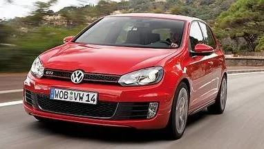 Ingen kunde väl ana att den lilla folksportbilen Golf GTI skulle komma att bli en ikon i bilvärlden.
