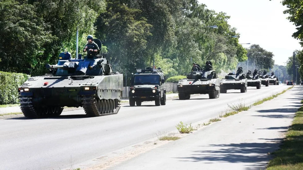 Stridsfordon. När den stora militärövningen inleds den 18 september kommer den att märkas för att som bor i våra kommuner.