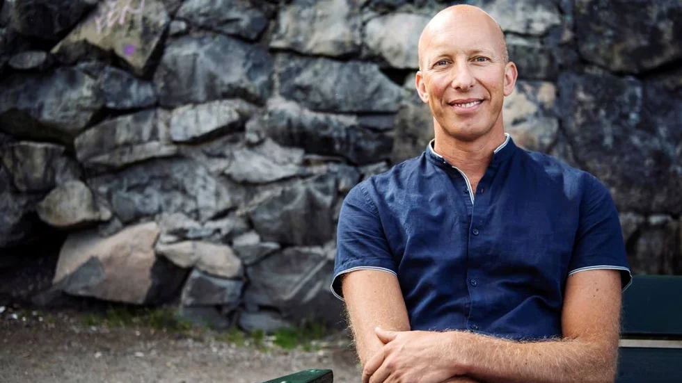 Med åldern och sin nya yrkestitel har Erik Gandini börjat fokusera mer på sin familj. Jobbet som dokumentärfilmare tar inte lika mycket tid och energi som förut.