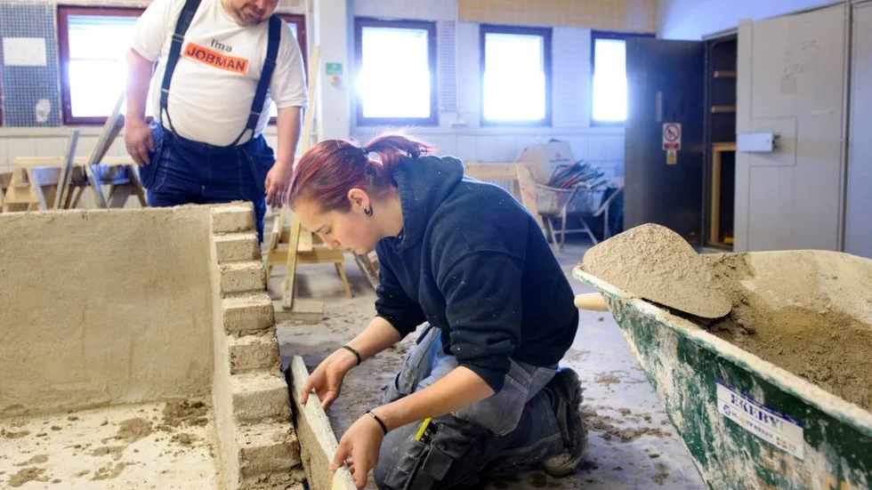 Brist. Praktikplatser för ungdomar som utbildar sig inom byggsektorn behövs. I dag har man svårt att hitta praktik till de som går byggprogrammet på Västerviks gymnasium.