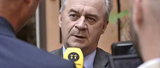 Bucht har fel och bör gå