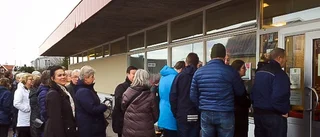 Lång kö till second-hand