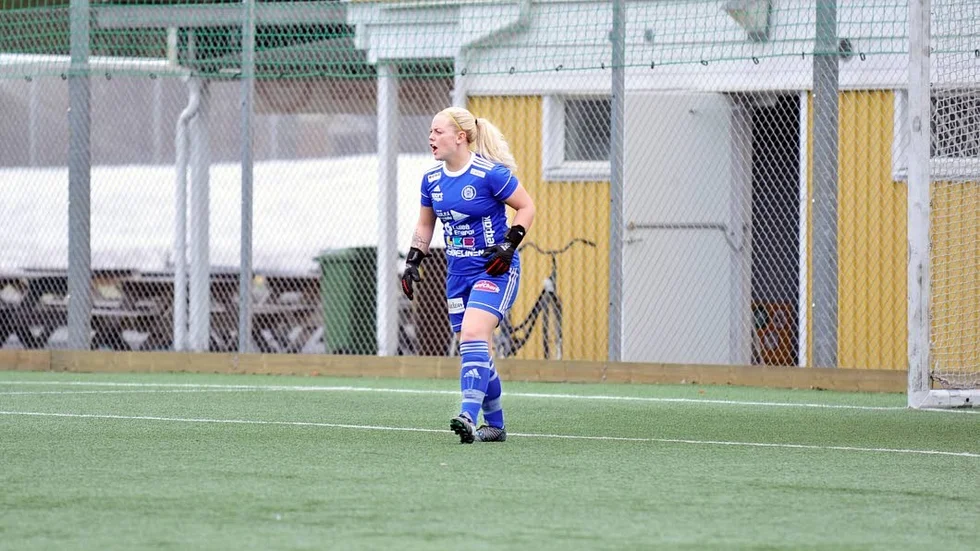 Tea Lundmark höll nollan när Notviken vann hemma mot Selånger med 4–0.