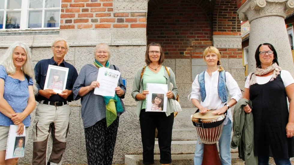 Miljökämpar. Stämningen är avslappnad och lekfull bland demonstranterna som brinner för att förbättra miljön.