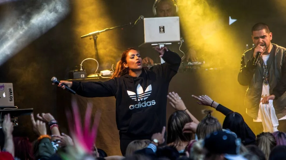 Linda Pira och Stor tillsammans på scenen för tio år sedan. Till helgen uppträder de ihop i Luleå.