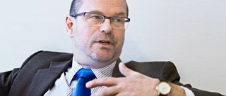 "Åkesson behöver inte visa pass"