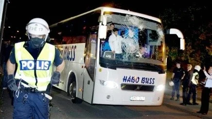 Håbo buss körde Levski Sofia-laget som attackerades.