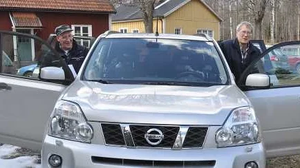 Ingemar Burman och Sven Ahl på väg mot målet i Österby.